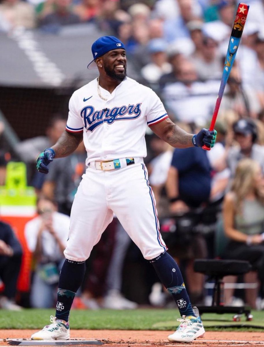 RetroFitSports's tweet image. Will we see Adolis Garcia pull a Josh Hamilton in this years Homerun Derby???#Rangers #TexasRangers #AllStarGame #HomeRunDerby #Allstarbreak #Arlington #LetsGoRangers