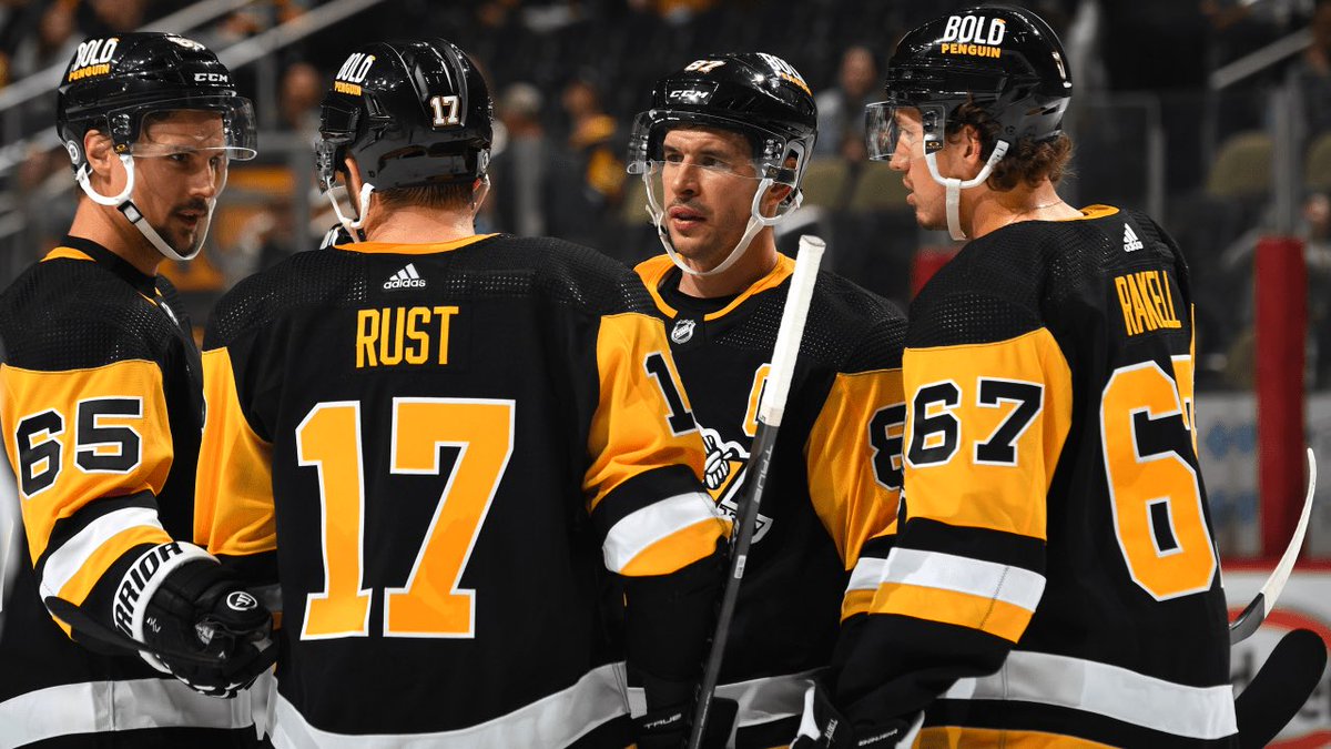 PenguinsMuse tweet media