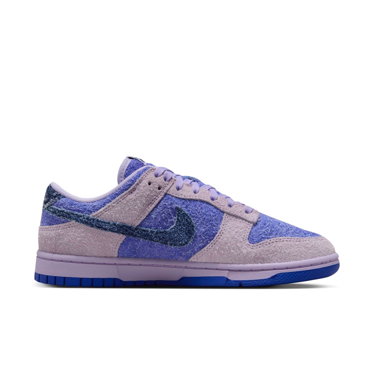 SnkrsStock's tweet photo. Nike Dunk low
Releasing Holiday 2024 

Thoughts? https://t.co/PtZO6rIYyH