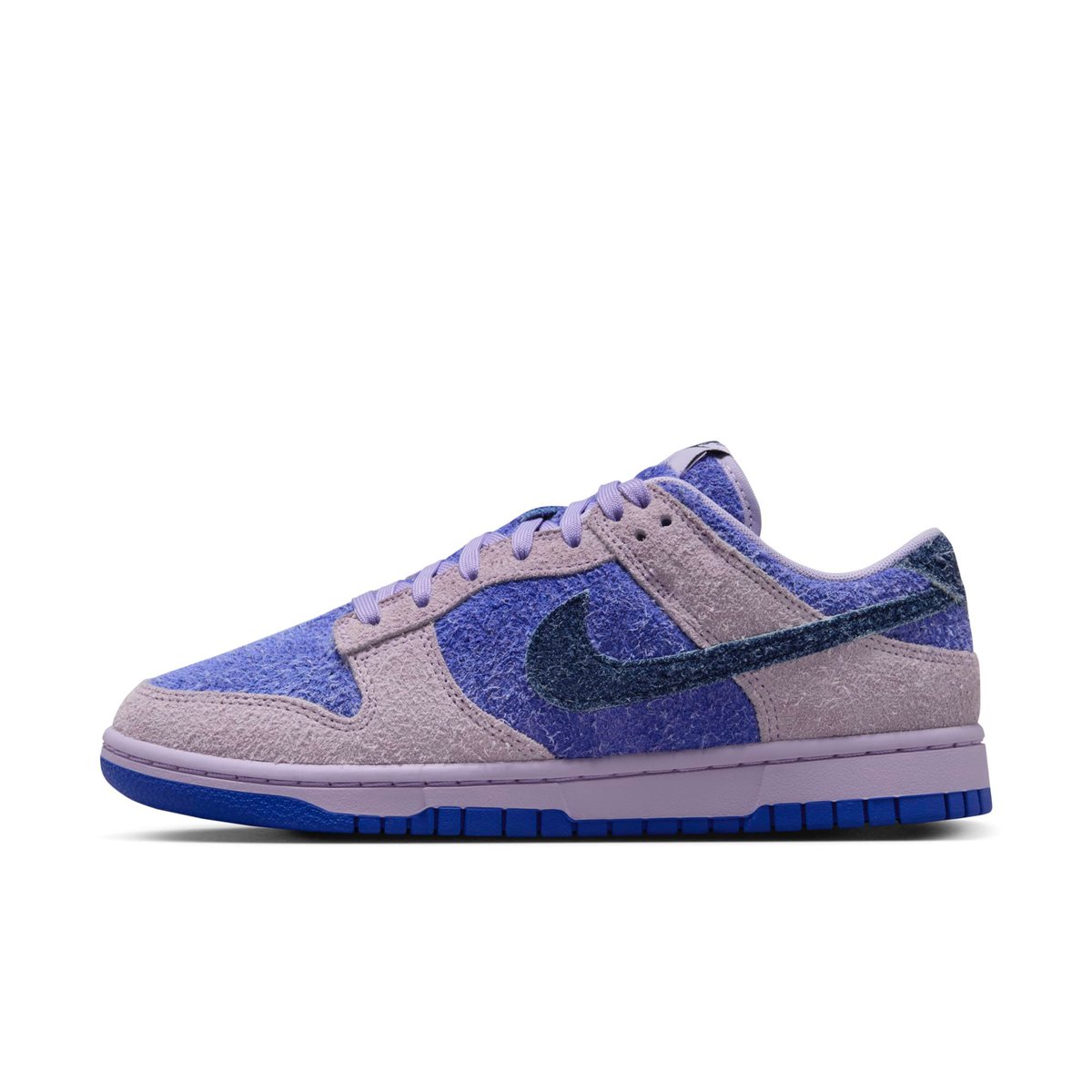 SnkrsStock's tweet photo. Nike Dunk low
Releasing Holiday 2024 

Thoughts? https://t.co/PtZO6rIYyH