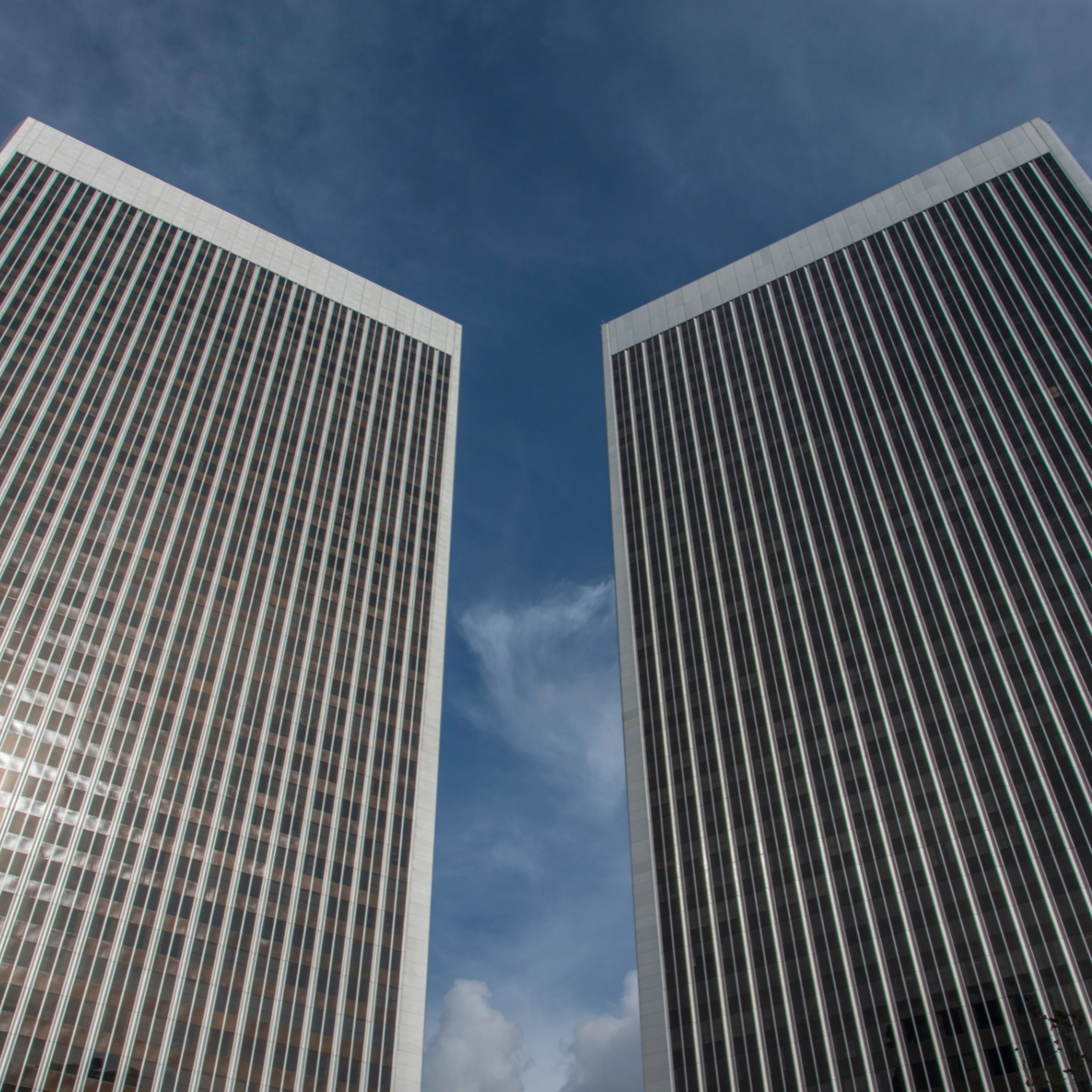 EasternSolar88's tweet photo. The landmark Century Plaza Towers in LA are beautiful, but an expensive heating &amp; cooling challenge.  

Discover how window film reduced the utility bills of these towers &amp; made temperatures more consistent.  https://t.co/TgdLNX1EiQ

#WindowFilm #WindowFilms #EnergyEfficiency https://t.co/BEpKYem5pW