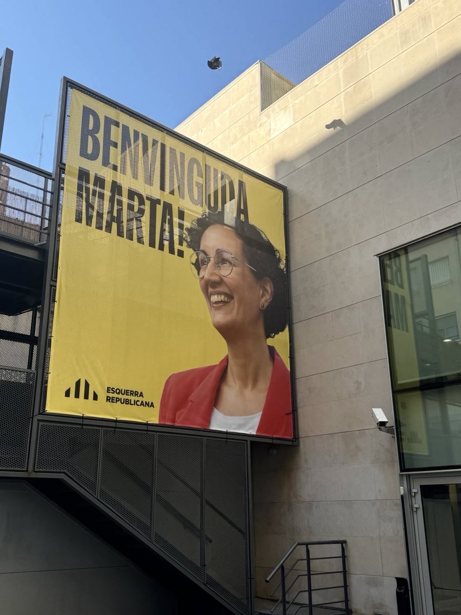 Després de més de 6 anys d’injust exili, torna la secretària general a la Seu Nacional d’<a href="/Esquerra_ERC/">Esquerra Republicana</a>! ✊

T'esperem amb moltes ganes, @martarovira!
