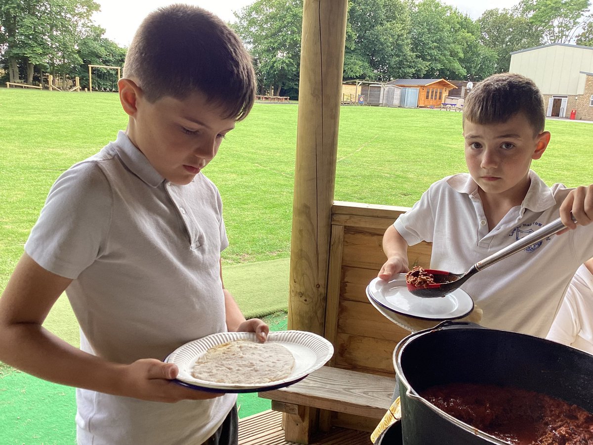 lowerhalstowsch's tweet photo. Hawthorn Class really enjoyed outdoor cooking. We were lucky enough to make two dishes: a beef chilli and a vegetarian chilli. Everybody got involved and the dishes were a hit amongst the children. @wildclassroomuk #outdoorlearning https://t.co/Dx6Cs4nRlz