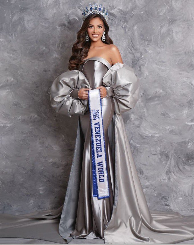 Diana Sánchez será Venezuela en el “Miss Teen Mundial 2024”.
La competencia se llevará a cabo en El Salvador del 28 de julio al 4 de agosto.
Más información: arumbear.com/ve/archivos/40…
<a href="/jheirod/">Jheisson Rodríguez</a>