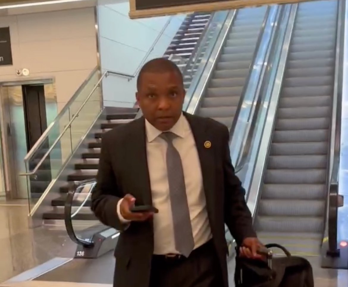 willreinert's tweet image. That moment @DonDavisNC realizes that even DCA isn’t safe from answering the question #NC01 wants to know.