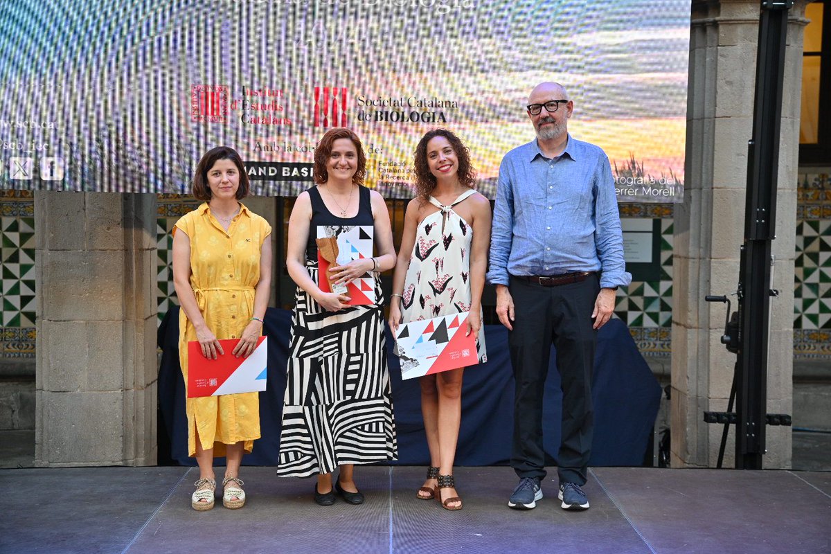 SCB_iec's tweet photo. 🏆El #PremiSCB2024 a l’#StartUp s’ha atorgat a @OniriaTx pel treball “Transformació del tractament del càncer amb ONR-001”, que té com a objectiu millorar el tractament dels pacients de càncer, mitjançant el desenvolupament de fàrmacs oncològics.

#NitBio2024 #PremisSCB2024
@iec https://t.co/mUad4tIRUa