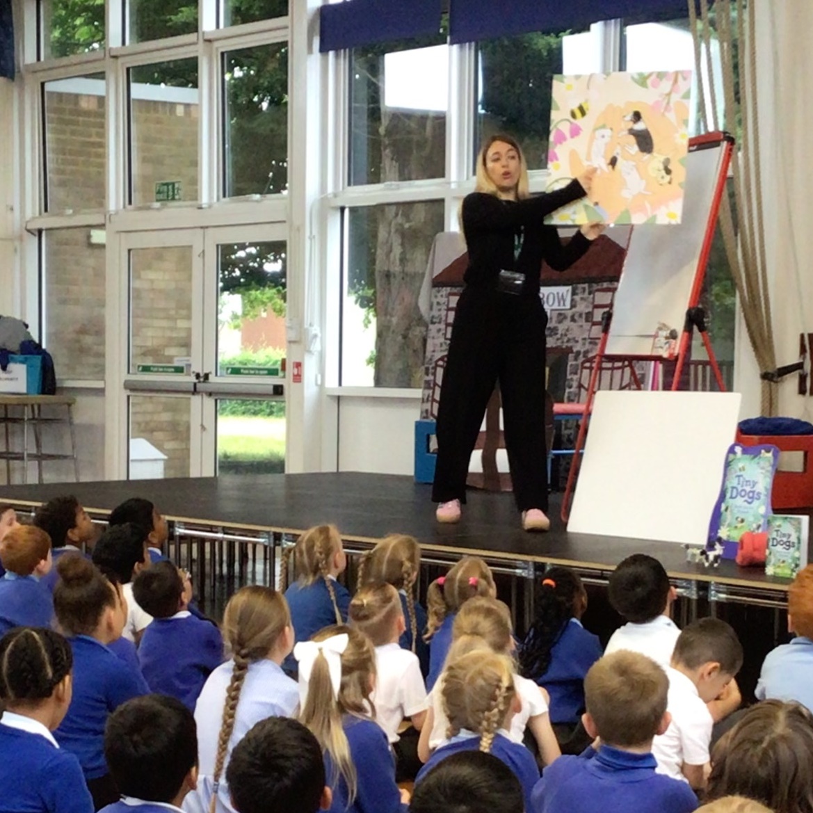 GrrChris's tweet photo. Fabulous session with @roselihou at Moorlands Primary School. The children from Y1,2 &amp;3 enjoyed meeting the #TinyDogs, listening to an extract from #BeasSecretFriends, and drawing their own miniature animals. @PuffinBooks https://t.co/3Px5XOGKHN