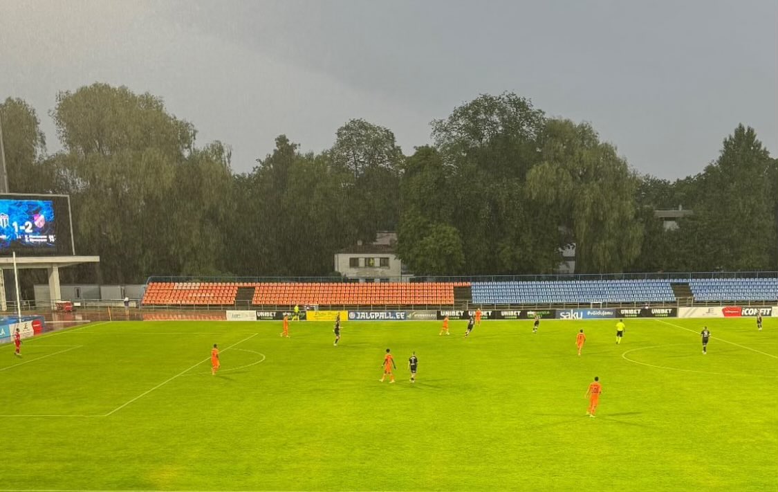 SystemFoot's tweet photo. [#UECL🇪🇺] #Urartu 🇦🇲 renverse #Kalev 🇪🇪 2-1 !

⚽️ #Teevali 11’

⚽️⚽️ #Movsesyan 28’ 77’

#KALURA https://t.co/70x9wHfMi0