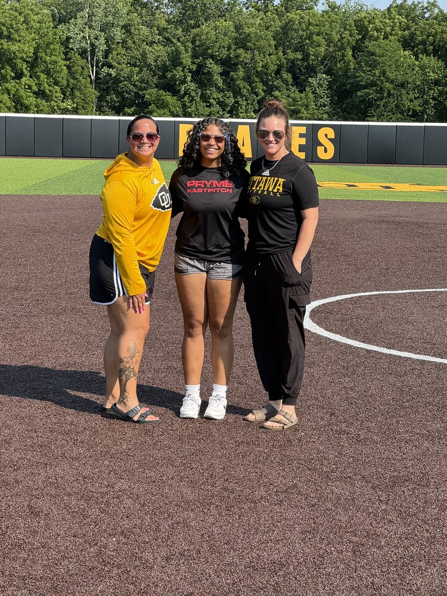 Tae Moore (@taemoore_07) on Twitter photo Thanks for a great visit, Coach Maile and Coach Kenlee! <a href="/OttawaBravesSB/">Ottawa Braves Softball</a> <a href="/maile_kamalani/">Maile Deutsch</a> Thanks for a great visit, Coach Maile and Coach Kenlee! <a href="/OttawaBravesSB/">Ottawa Braves Softball</a> <a href="/maile_kamalani/">Maile Deutsch</a>