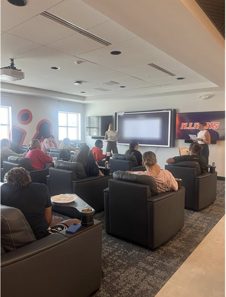 AltiusPartners's tweet photo. Great visit to Champaign with @IlliniAthletics! Fighting Illini athletes brought the energy and engagement to expand their skillset in personal branding, financial management, and contract negotiations.. https://t.co/vvxIm7YUWG
