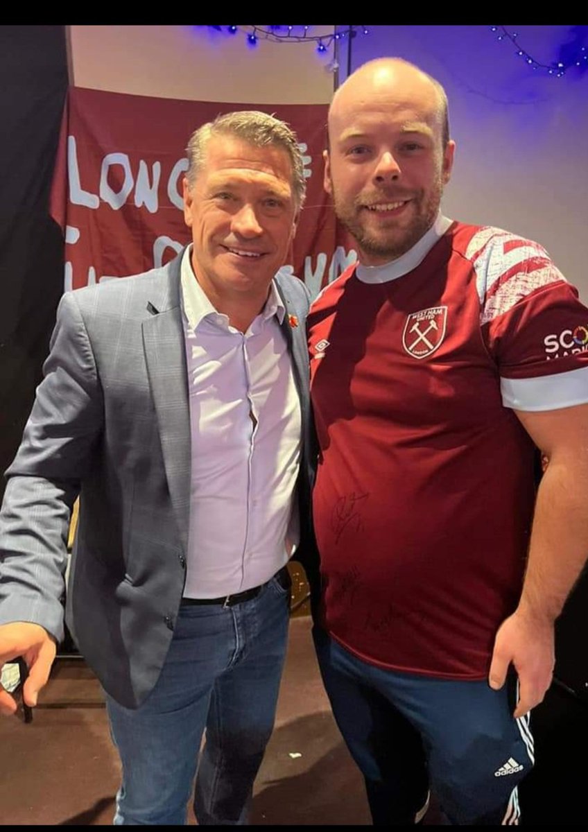 ryanleewhu's tweet photo. Happy birthday to one of our greatest strikers to ever wear the claret&amp;blue of west ham and a true legend of west ham @TonyCottee9 . Was a huge honour to meet you at the E13 Events awhile ago . Hope you are having the most incredible day . All the best mate #COYI ⚒️⚒️ https://t.co/9ZEHOtwqJD