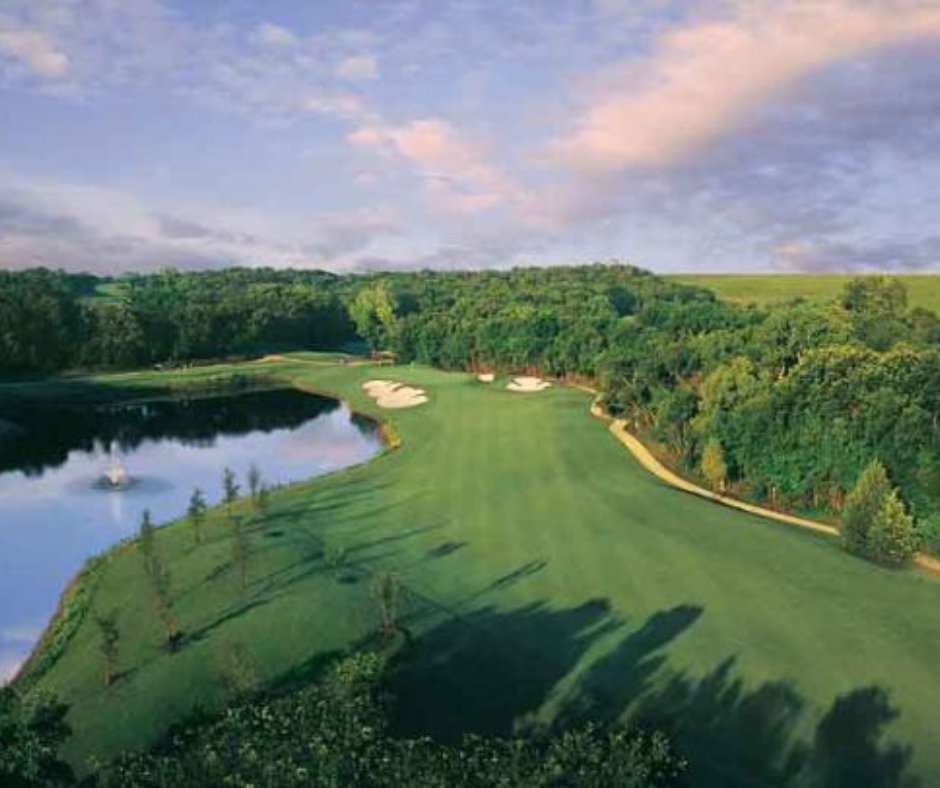 arcisgolf's tweet photo. First Rate! ⛳ @golfweek  recently published their annual state rankings of ‘Best Private and Public Courses.' Congratulations to @TheRimGolfClub, @SC_OroValley, @GrayhawkGolf, and @CowboysGolfClub! Full article in bio.
#Rankings #TopGolfCourses #GolfLifestyle #BestGolf https://t.co/SkOya7bfRS