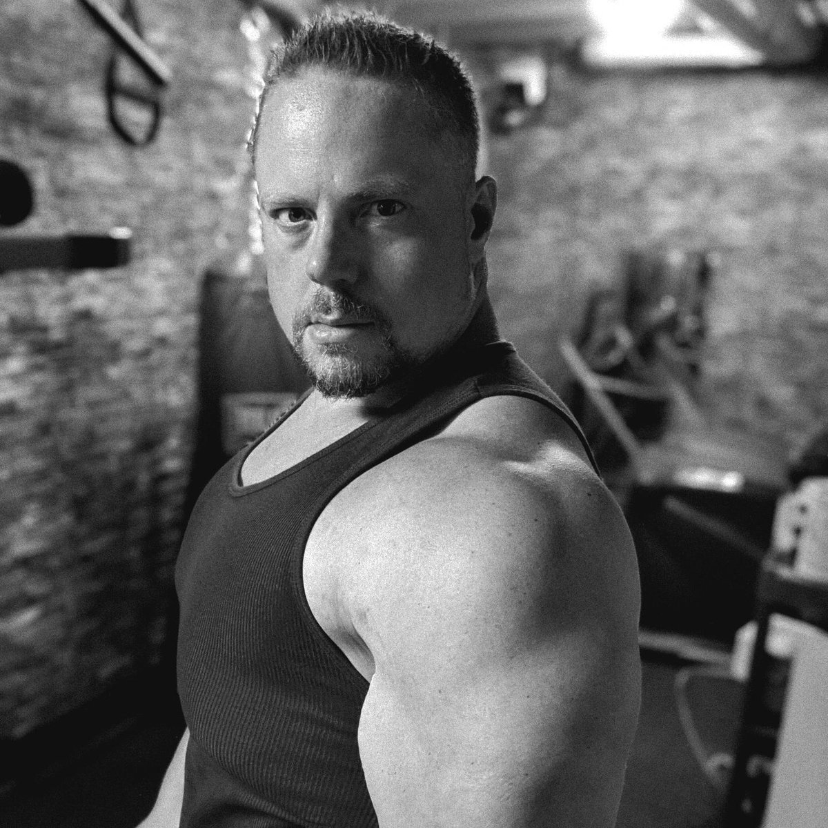 randstra's tweet photo. The shoulders are looking good today!
#naturalbodybuildingover40 https://t.co/HVPIFSISam