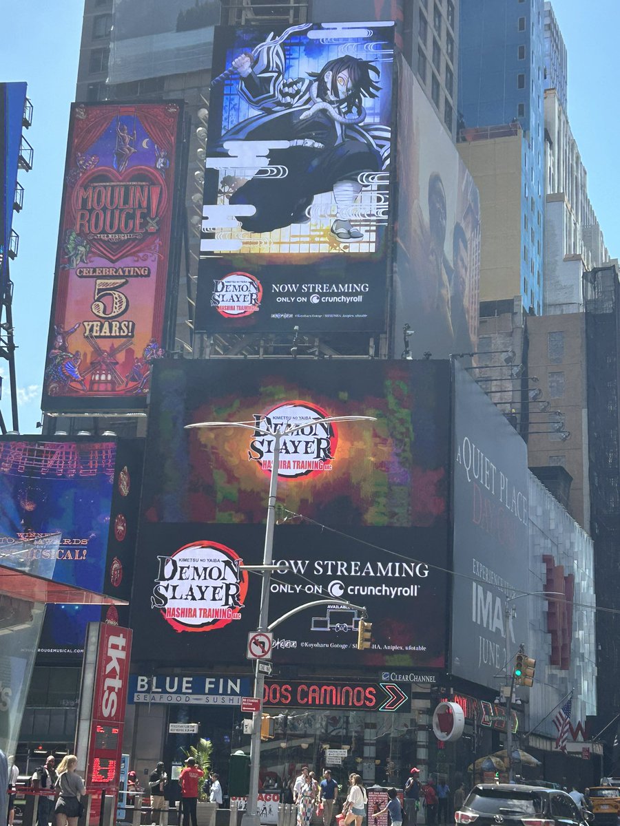 shitazugawa's tweet photo. just got to nyc and i see this. https://t.co/DwKHoRQMJo