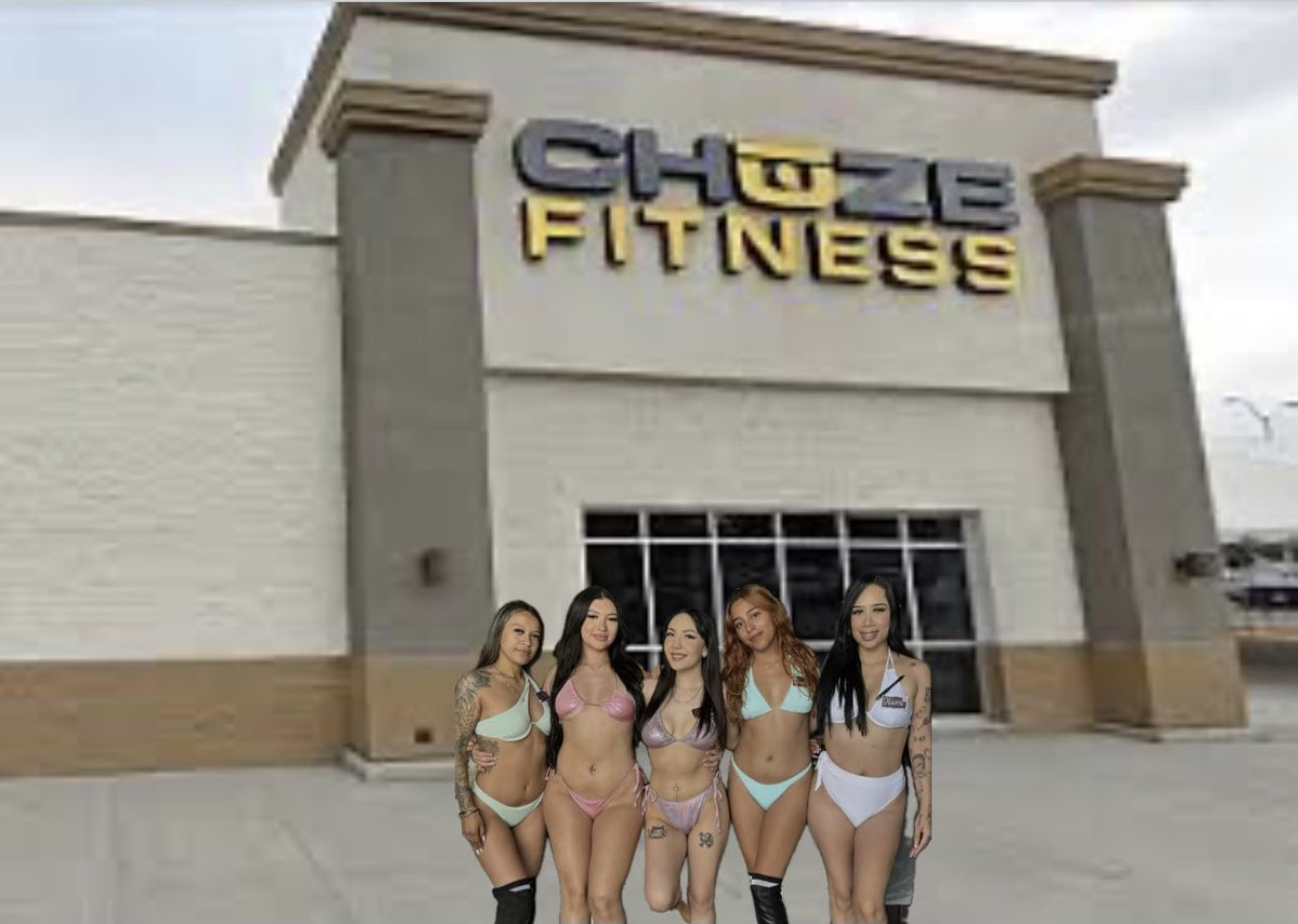 Where me an <a href="/TheOnlyJuan93/">Juan M.</a> workout 😂 #chuzefitness #ojoslocos #ojoschuze