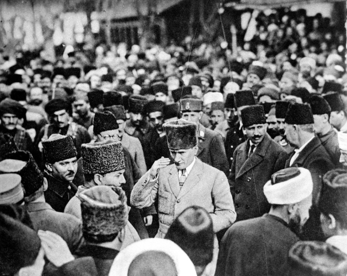 TurkunInkilabi's tweet photo. Geceye bir fotoğraf bırak. https://t.co/CHm8FOAQW6