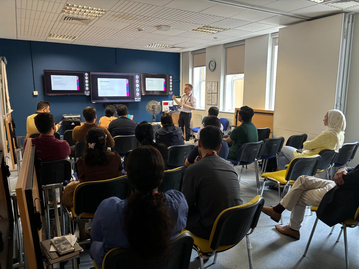 Great to meet so many wonderful IMGs today that have joined <a href="/CwmTafMorgannwg/">Cwm Taf Morgannwg University Health Board</a> 

Thanks to the fabulous speakers (action shot of <a href="/drrob22/">Rob Martin</a>!)