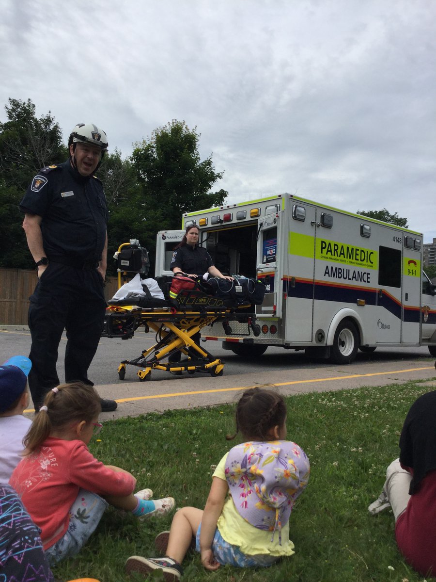 KeyworthELC's tweet photo. We enjoyed a special visit from paramedics last week! https://t.co/L6OBPzmFkX
