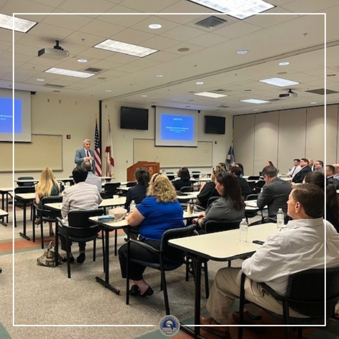 fdlepio's tweet photo. FDLE Jacksonville Legislative Days – #YourFDLE Commissioner Mark Glass & Special Agent in Charge Mike Williams met with legislators to explain FDLE’s services & how our members work tirelessly every day to keep Florida’s citizens and visitors safe. #FDLETeam #KeepingFloridaSafe https://t.co/28BOwlmWDJ