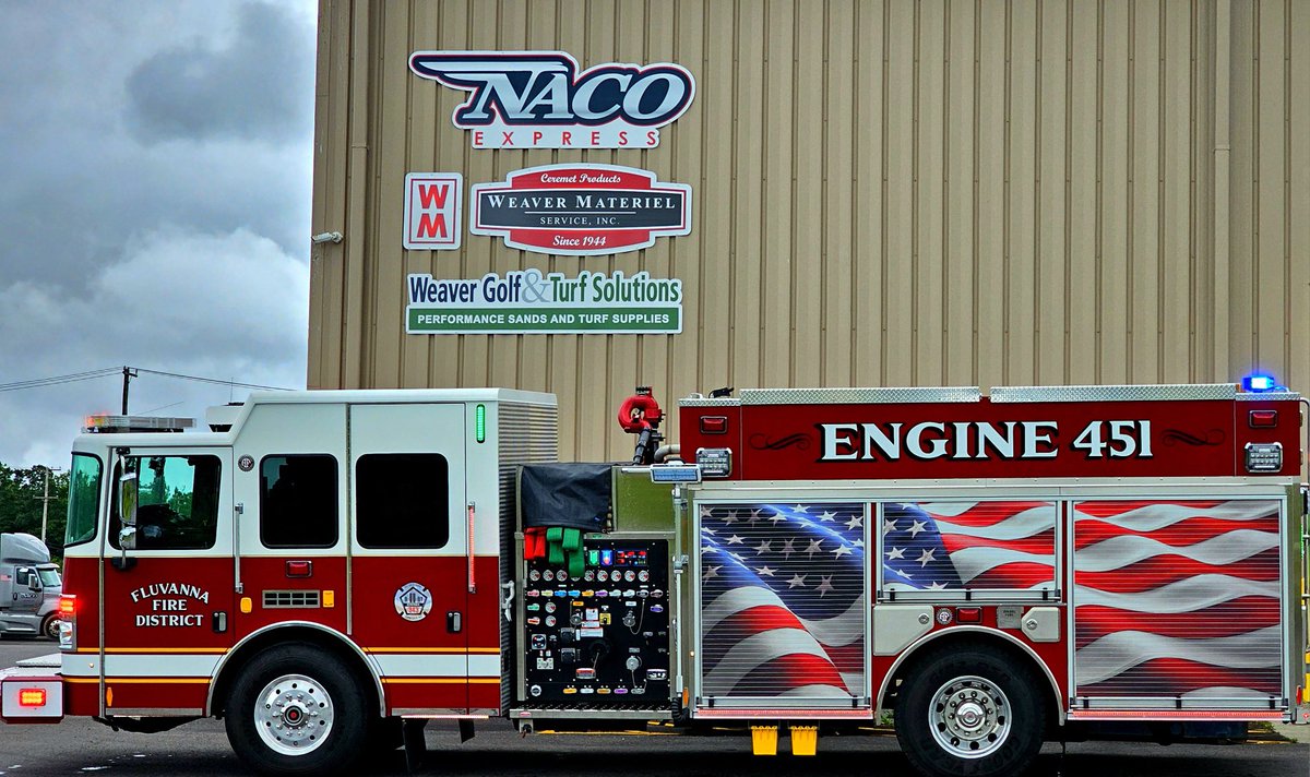 Happy to have the local fire station use our wash bay to keep their equipment in tip top shape, ready to serve our community.  Trucks looking good!!