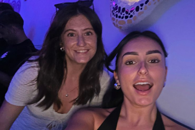 Lissy Lü in real life | Double-trouble dlvr.it/T9T0LC