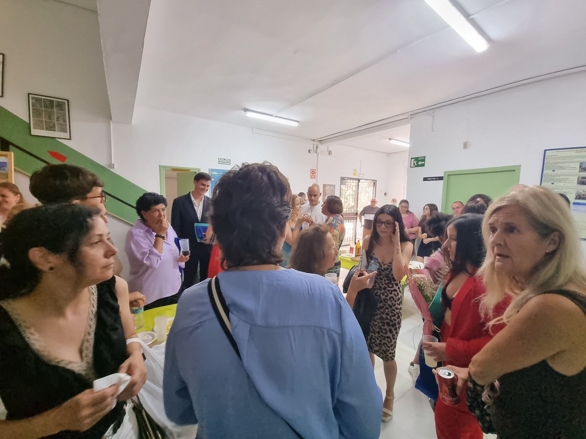 La tarde del pasado 26 de junio celebramos en el Salón de Actos del IPEP de Cádiz el acto de graduación del alumnado de ESPA, Bachillerato y Prueba de Acceso a la Universidad para Mayores de 25 Años que ha titulado en nuestro Centro. 
¡Enhorabuena a todos los titulados!🎓👏👏👏