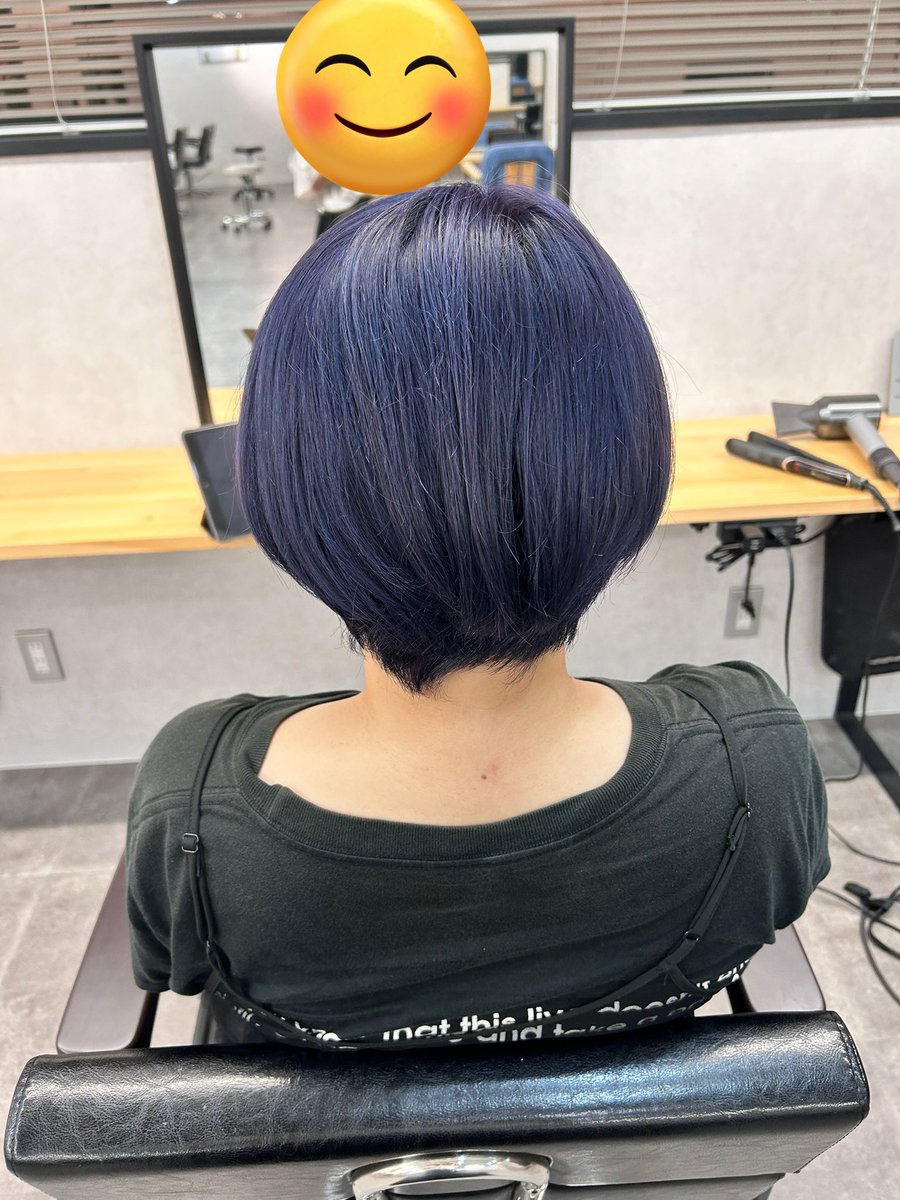 libraxplanet's tweet photo. ネイビーブルー https://t.co/KAZZ5E0hSM