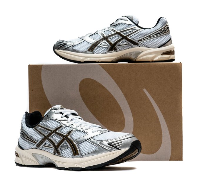 SOLELINKS's tweet photo. Ad: ASICS Gel-1130 'White/Clay Canyon’ restocked today via Finish Line => https://t.co/hh0aJ87lLh https://t.co/uv86wfHavL