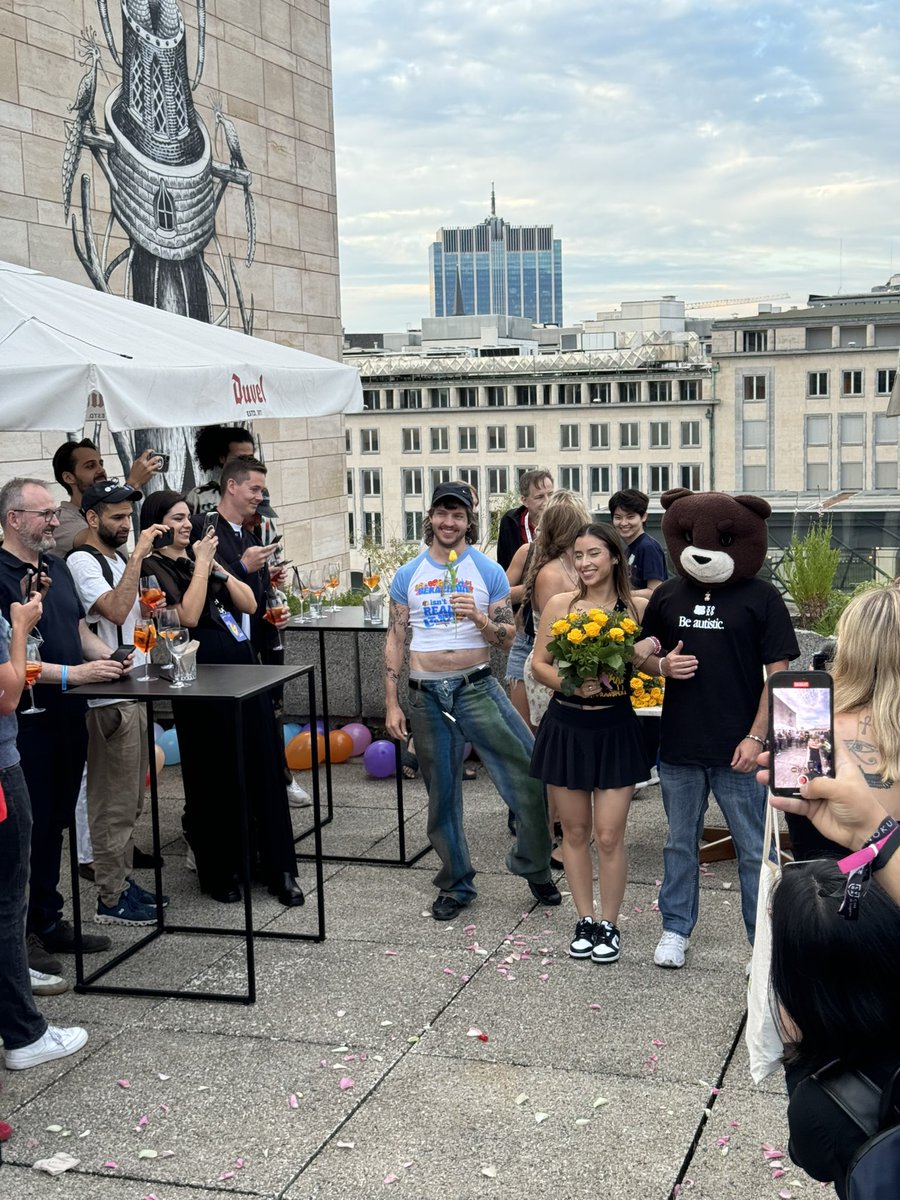 You need to spend at least 4hrs a day on twitter to understand what’s happening here