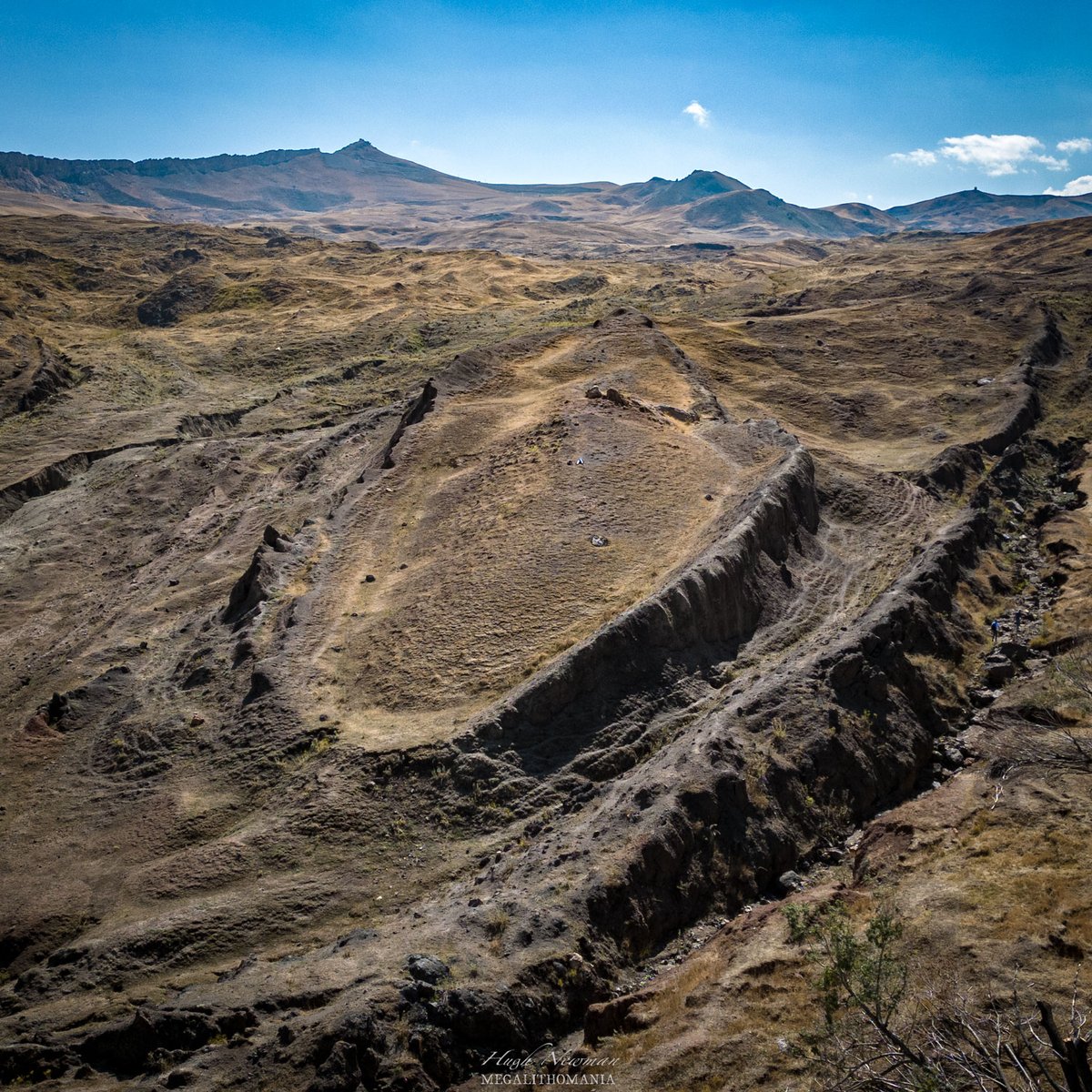 aerial-photos-of-the-strange-durupinar-site-in-eastern-turkey-that