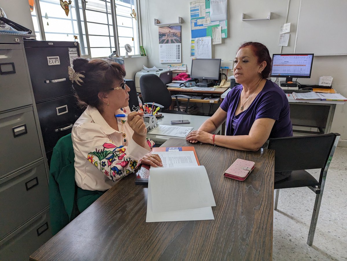 ismed_ssd's tweet photo. El equipo del #ISMED en acercamiento con las áreas de atención a la #SaludMental de la Jurisdicción Sanitaria #3 en #SantiagoPapasquiaro para fortalecer el trabajo en coordinación, en beneficio de la ciudadanía. https://t.co/k52YuFxArL