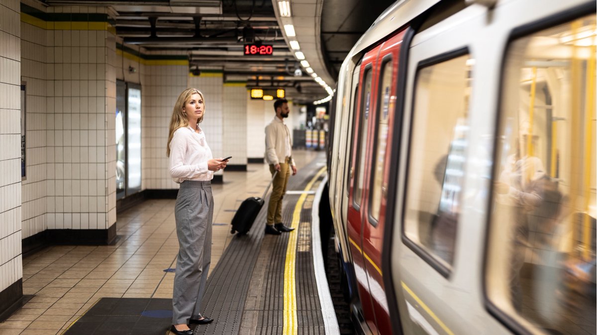 guydiedrich's tweet image. Pleased to unveil the future of public transit with @NJTransit, a pioneer for 210M riders yearly. Sat with Head of Innovation Brendan Kaplan to hear how they&apos;re redefining travel with @Cisco.

🔗Watch Now: bit.ly/4bGFjAW

#DigitalTransformation #SmartCities #CiscoCDA #AI