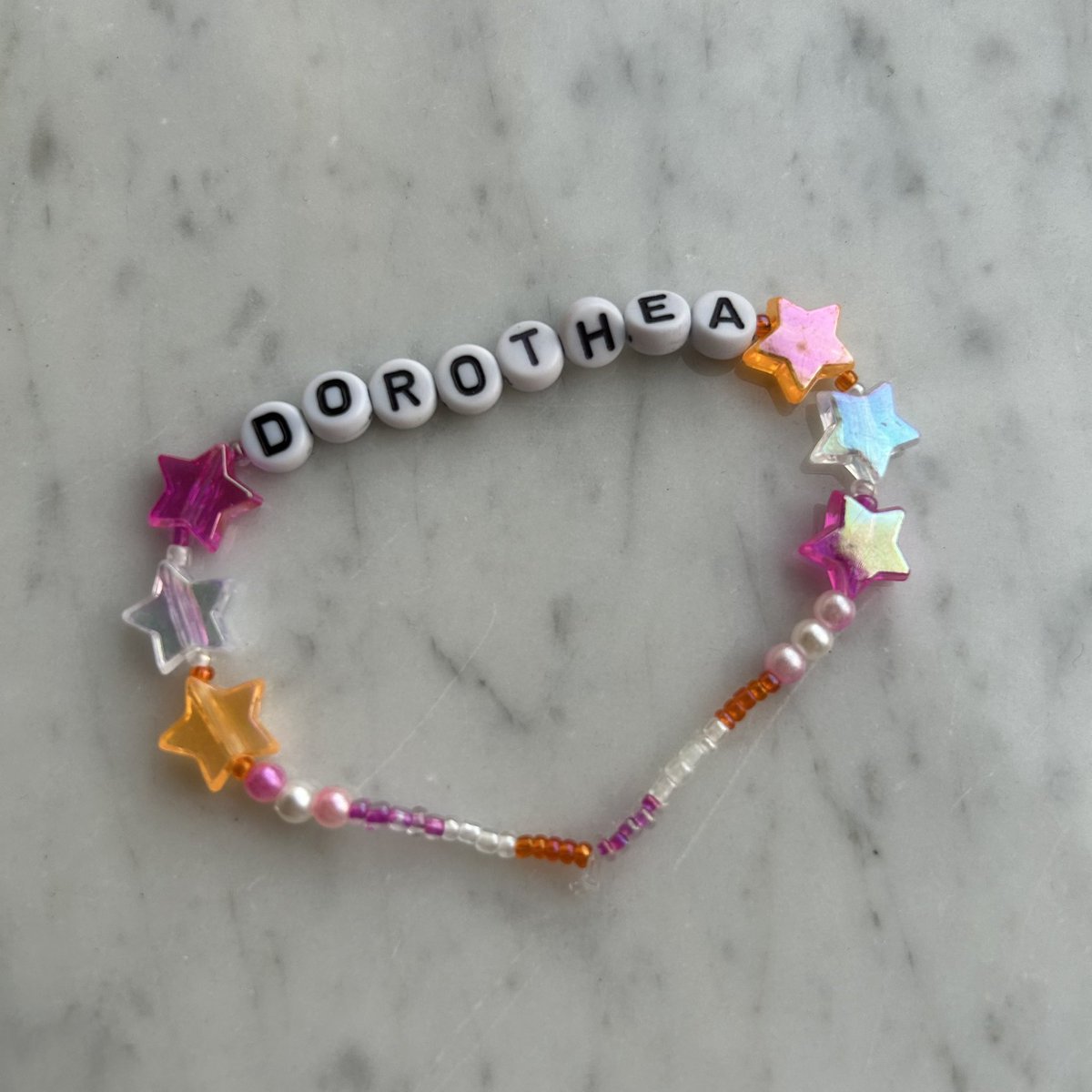 willowitches's tweet photo. hi #gaylortwt do u like the bracelet i just made https://t.co/MhbQX2pgmT