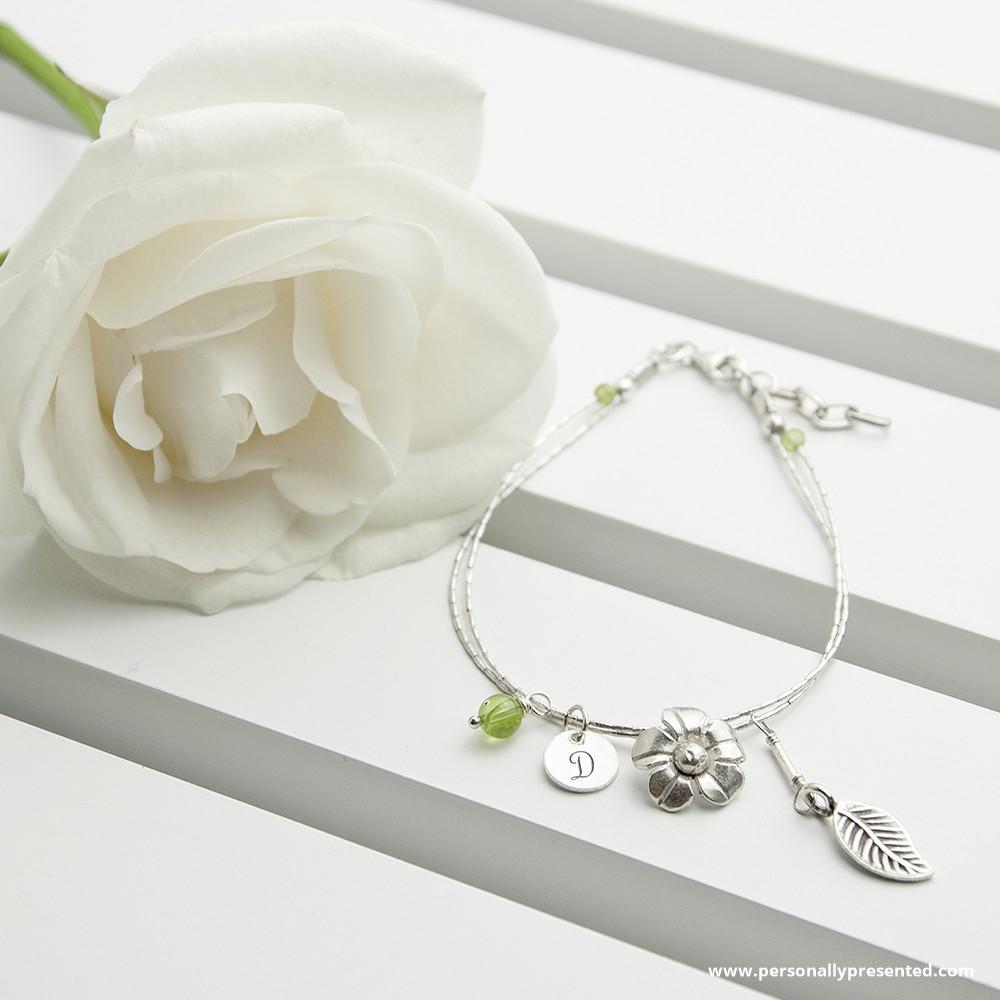 PPresented's tweet photo. Personalised Forget Me Not Friendship Bracelet With Peridot Stones 🎁
⎆ Only £63.50 right now ⎆ 
Personalise Now 👉 https://t.co/XXO2uS7zuP

 #giftideas #giftsforher #giftsforhim #giftguide https://t.co/jUygjY33N5