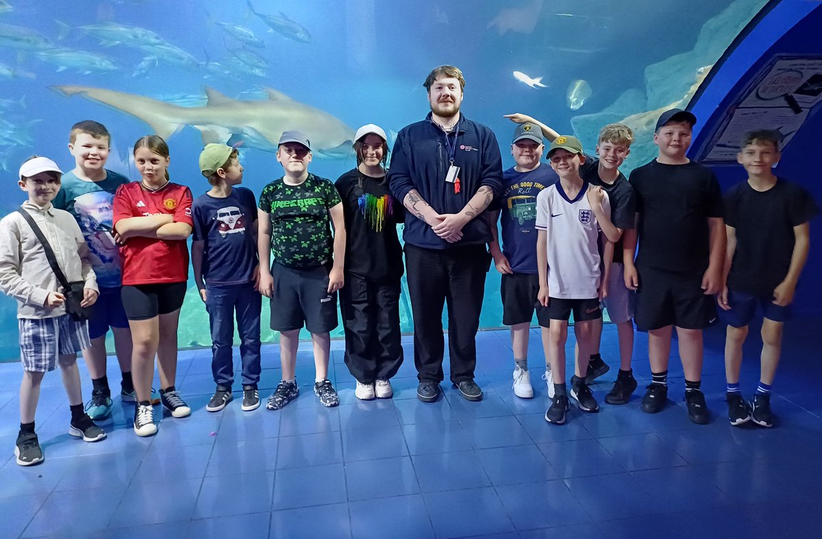 BcaSycamore's tweet photo. The excitement when we spotted two stars of 'Secrets of the Aquarium' during our visit today! Thanks so much for stopping for a photo and chatting to the children, Adam and Dylan, you made our visit even more special. 🤩 #Residential https://t.co/XawXvvPAyx