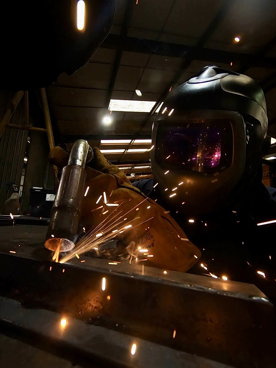 JonesVeg1's tweet image. Some bright spark in the welding shed 
#jonesengineering #welding #fabrication #britishmade #farming #engineering