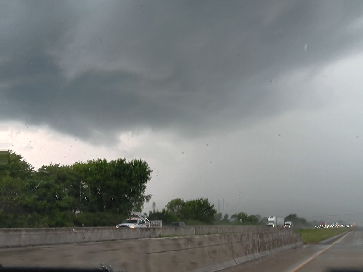 nixon_kath99947's tweet image. #manmade bullshit #weather