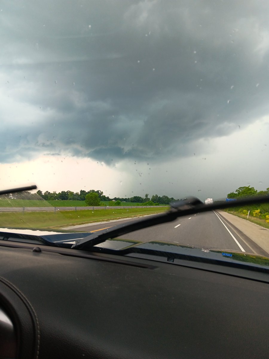 nixon_kath99947's tweet image. #manmade bullshit #weather