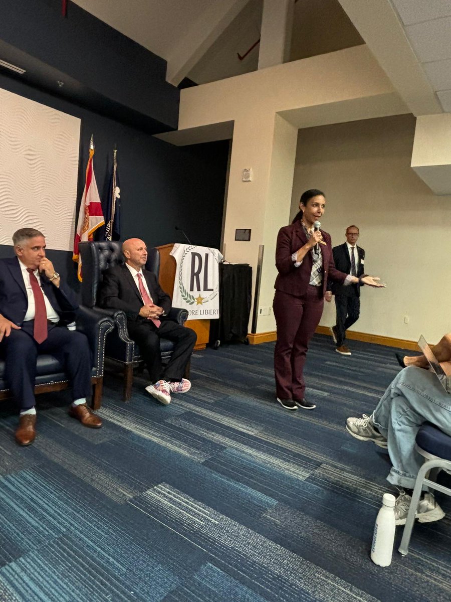 votefor_rosie's tweet photo. Thank you @YALiberty, @RLibertyFL, and @GOPFIU for hosting last night’s town hall!

As a Florida International University alumna, it was especially meaningful to return to my alma mater and connect with passionate, engaged students and community members. I am grateful for the opportunity to communicate directly with voters and hear your concerns and ideas. Your questions and perspectives are invaluable for the work of ensuring the safety and security of Miami-Dade County.

Thank you to all who came out, participated, and showed support! As sheriff, I will always keep the lines of communication open.
#RosieForSheriff #MiamiDade #FIU
____

¡Gracias Jóvenes Estadounidenses por la Libertad, Restore Liberty National y College Republicans de FIU por organizar el foro de anoche!

Como antigua alumna de FIU, fue especialmente significativo regresar a mi alma mater y conectarme con estudiantes y miembros de la comunidad apasionados y comprometidos. Agradezco la oportunidad de comunicarme directamente con los votantes y escuchar sus inquietudes e ideas. Sus preguntas y perspectivas son invaluables para el trabajo de garantizar la seguridad del condado de Miami-Dade.

¡Gracias a todos los que vinieron, participaron y mostraron su apoyo! Como sheriff, siempre mantendré abiertas las líneas de comunicación.

#RosieForSheriff #MiamiDade #FIU