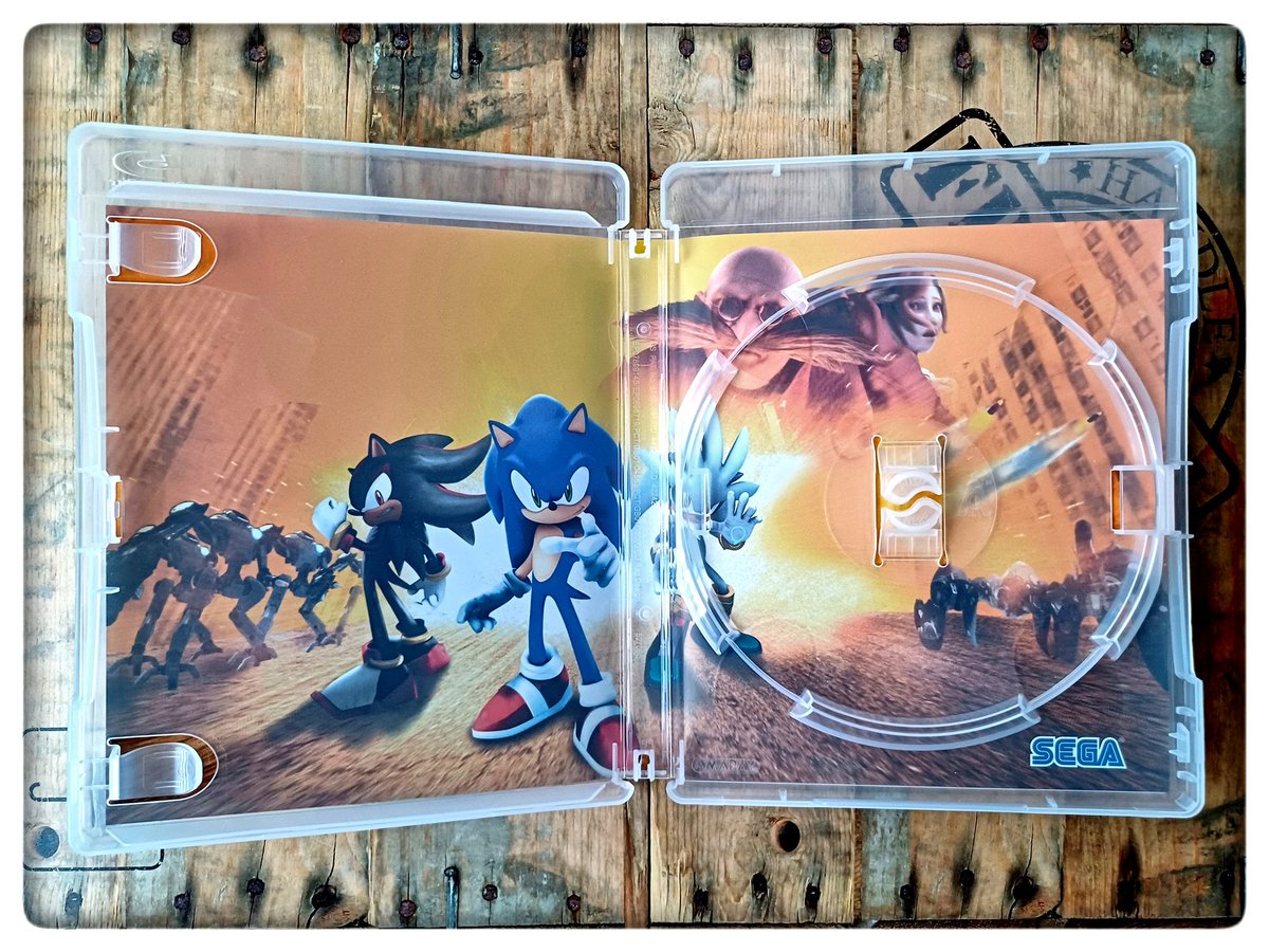MisterKyleHyde's tweet photo. 🙈 Ces boîtes qui... déboitent 🙈 #pascommelejeu #sonic #sonicthehedgehog #sonic2006 #lasouffrance #itsnouse #sony #ps3 #sega #cestpasplusfortquetoi 🤷♂️ https://t.co/gu9KJtlx9a