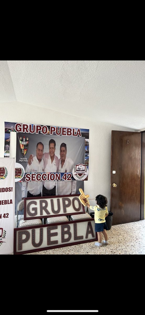 Carlosrobles_10's tweet photo. @lgps03101 Confirmo asistencia 1000% guinda 👍 @lgps03101 @MarcoAzuara1 @Seccion42_STPRM https://t.co/IeIhphHfjQ