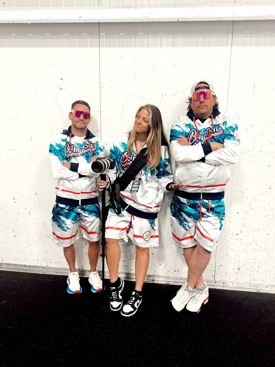 thedanismith's tweet photo. My “security team” &amp; I are BACK for year ✌️ of CCSEL! ☀️🏒😂
@CapCityEliteHKY https://t.co/KgawAUYZBm