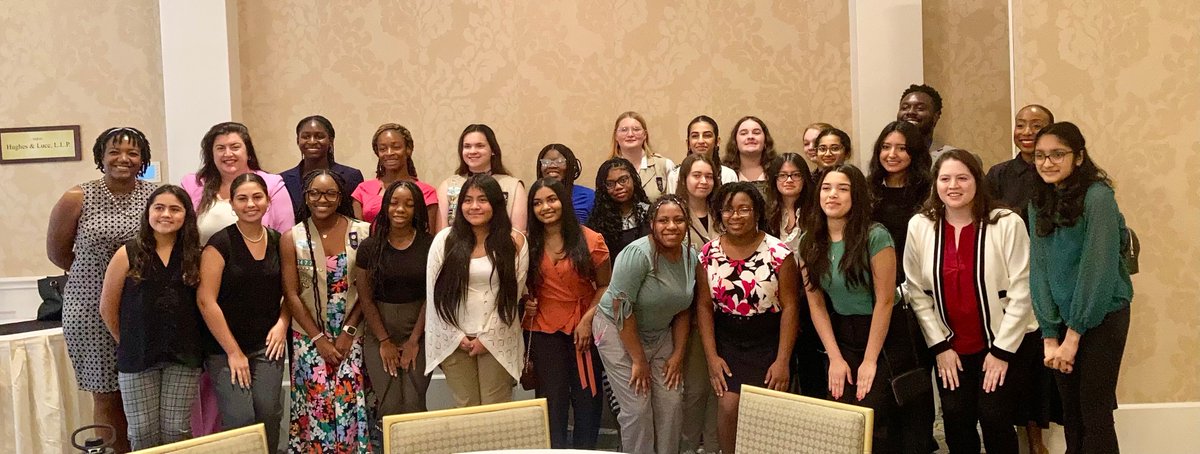 DallasBarAssoc's tweet photo. The Allied Bars Equality Committee hosted a group from the Girls Scouts today for a Lunch and Learn. Thank you to our moderator and break-out group leaders. #DBACommunity https://t.co/Hp1aY0Snlq