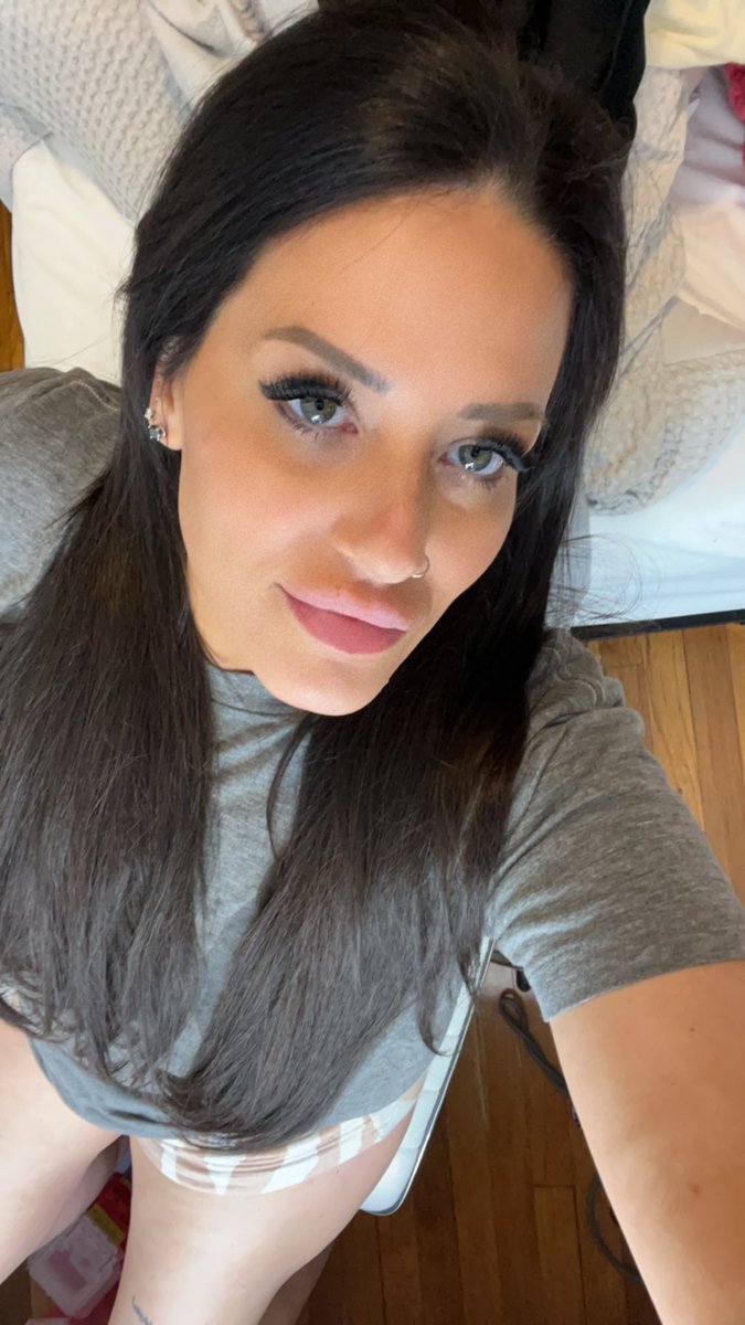 Berkeley412642's tweet photo. Happy pay day! I make my own money but rather spend yours 

Findom finsub cashcow humanatm paypig spoiledbratt humanwallet https://t.co/MxZXJwASrj