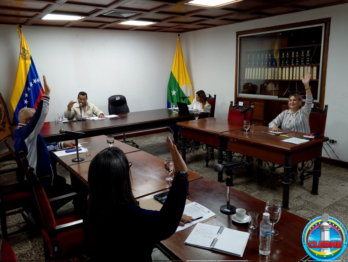 johanyanez85's tweet photo. Seguimos legislando para nuestra región, hoy en nuestra sesión ordinaria #Clebne aprobamos en 1° Discusión el Proyecto de Ley de protección del adulto mayor del Estado Nueva Esparta, una reforma para fortalecer a un sector importante de nuestra sociedad.. https://t.co/jvwtssfV8i