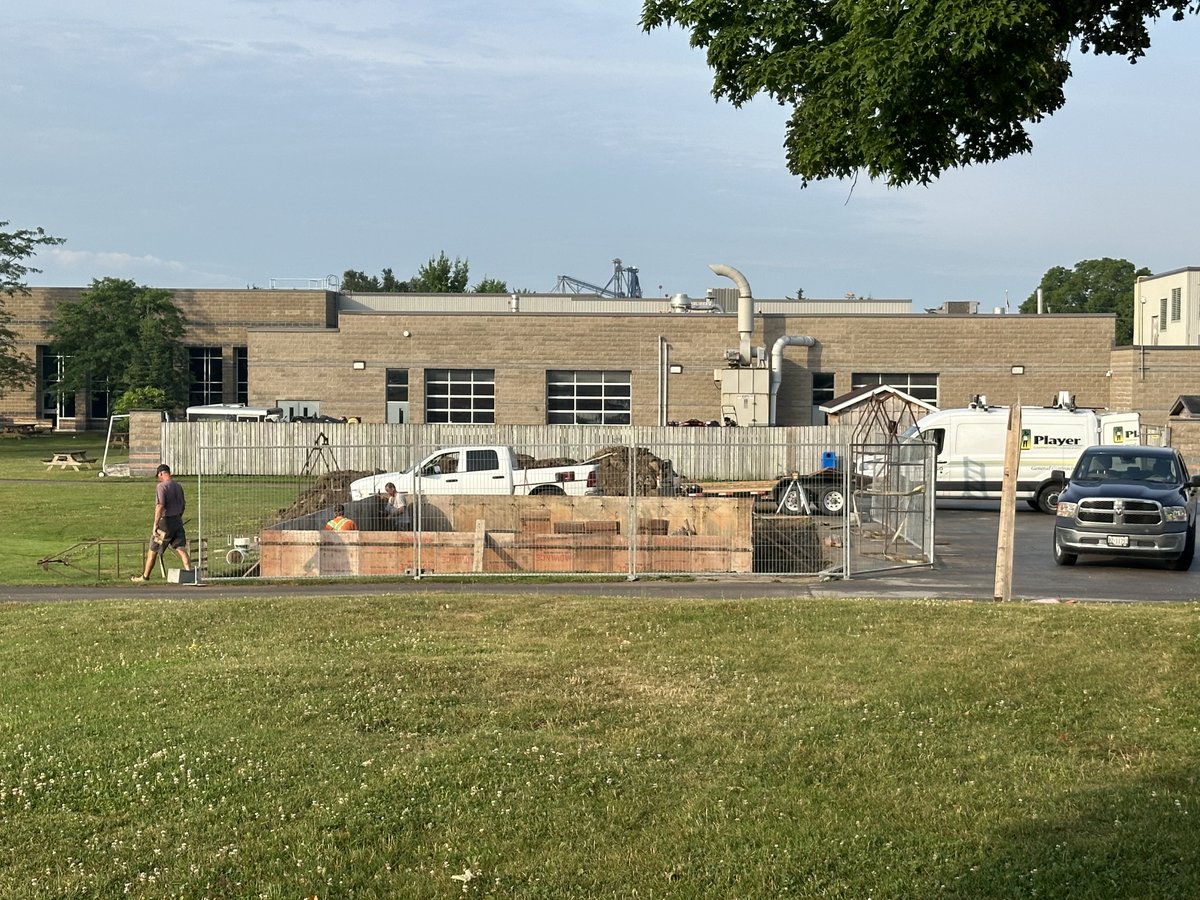 HPCDSB's tweet photo. #huronperthcatholic is excited to announce that the 1.3 million dollar upgrade to the track and field facilities at St. Anne's CSS, Clinton are underway. Read the full media release here: https://t.co/iRGiB18pQ9 @stannescss @stjoesclinton #huroncounty #centralhuron #HPCDSB https://t.co/vJiRmpUkoI