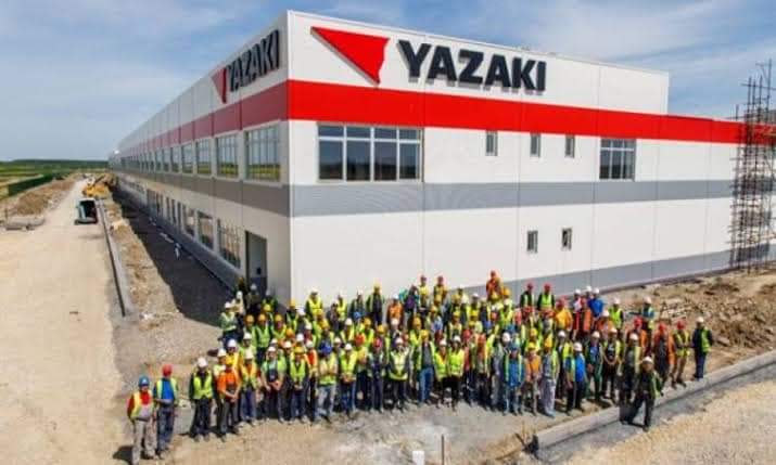 "يازاكي YAZAKI" اليابانية توشك على الانتهاء من تنفيذ الإنشاءات من أول مصنع لها بمصر بالفيوم استعداداً لتركيب الماكينات وبدء الانتاج بنهاية 2024

المصنع الجديد يُقام على مساحة 70 ألف م2 باستثمارات 33 مليون دولار ويستهدف إنتاج الضفائر الكهربائية المستخدمة بصناعة السيارات وتصدير