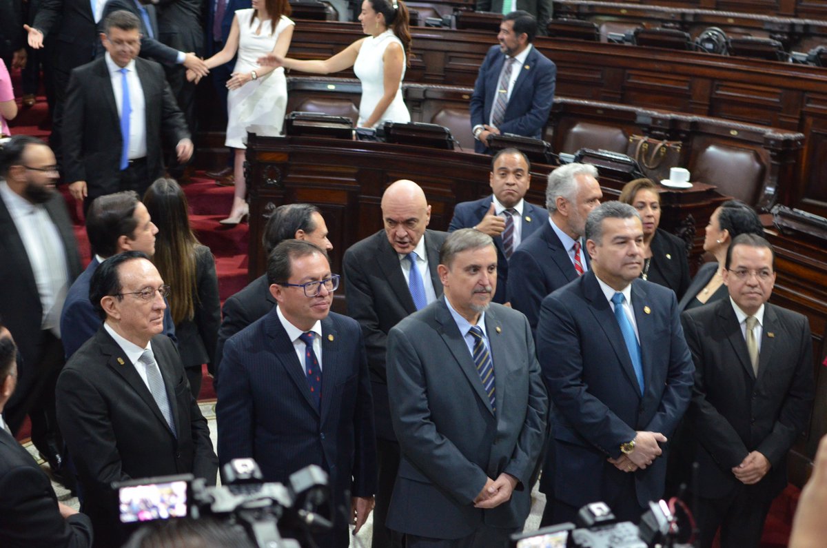 🧵La Comisión de Postulación de Cortes se instala hoy. Sin embargo, el decano de la UFM, Miltón Argueta, no fue juramentado y aún no hay un sustituto para que integre las Postuladoras. 

❌Con anterioridad ha recibido amenazas, y no ha integrado la Comisiones de Postulación.