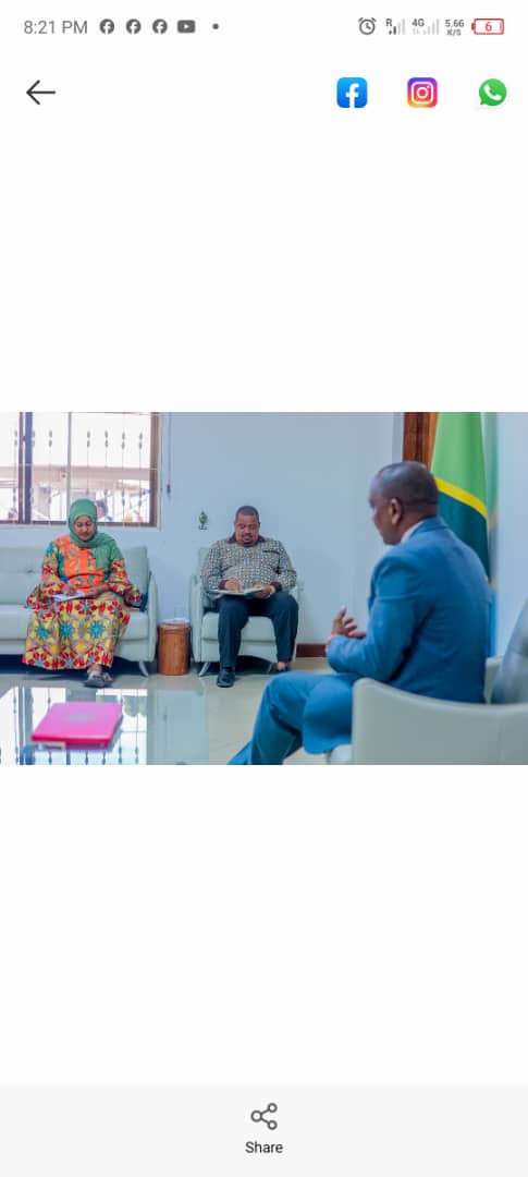 UbaloziMsumbiji's tweet photo. Mhe. Balozi Phaustine Kasike amekutana na Mkurugenzi Mkuu wa Mamlaka ya Maendeleo ya Biashara (TANTRADE), Bi. Latifa Khamis kwenye Ofisi za Mamlaka za Mamlaka hiyo zilizopo kwenye Viwanja vya Sabasaba, Jijini Dar es Salaam. https://t.co/pkAKeIAbwO