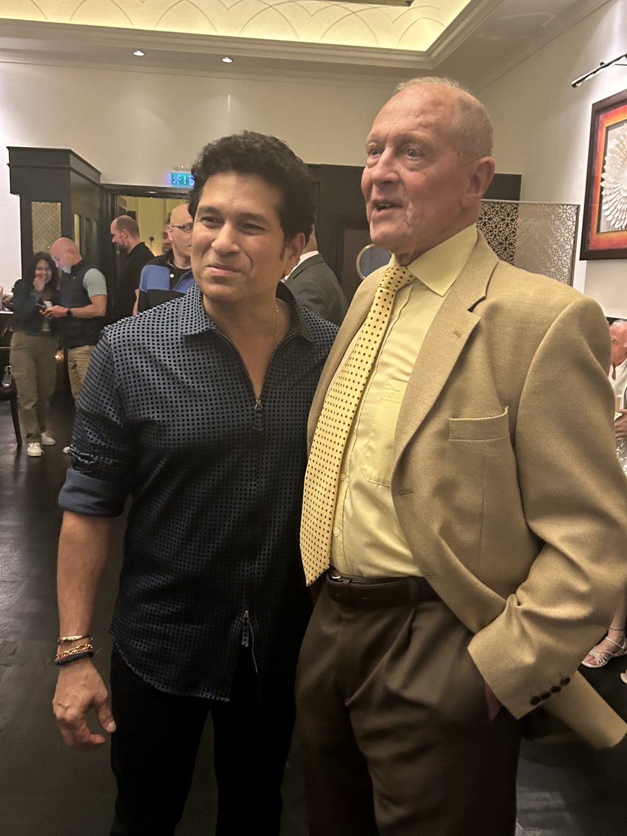 GeoffreyBoycott's tweet photo. Indian icon - Sachin one of the four greatest batsmen I have ever seen. https://t.co/JfvV8jvO8T
